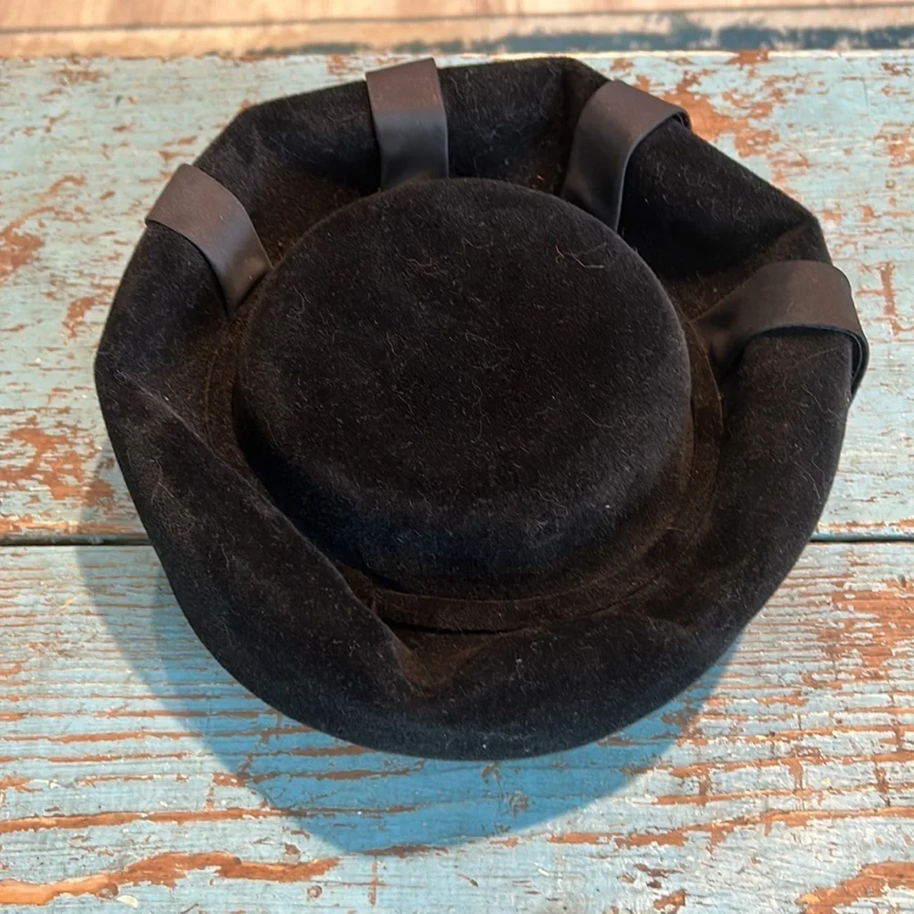 Vintage  Black Velour Cocktail Hat Satin Loops Fascinator - Picture 3 of 7
